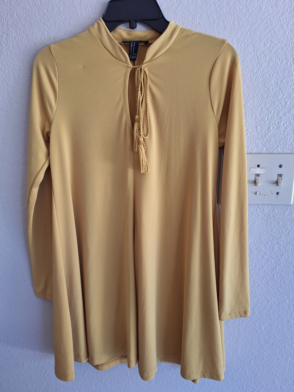 Forever 21 SzM Mustard Yellow Long Sleeve Mini Dress